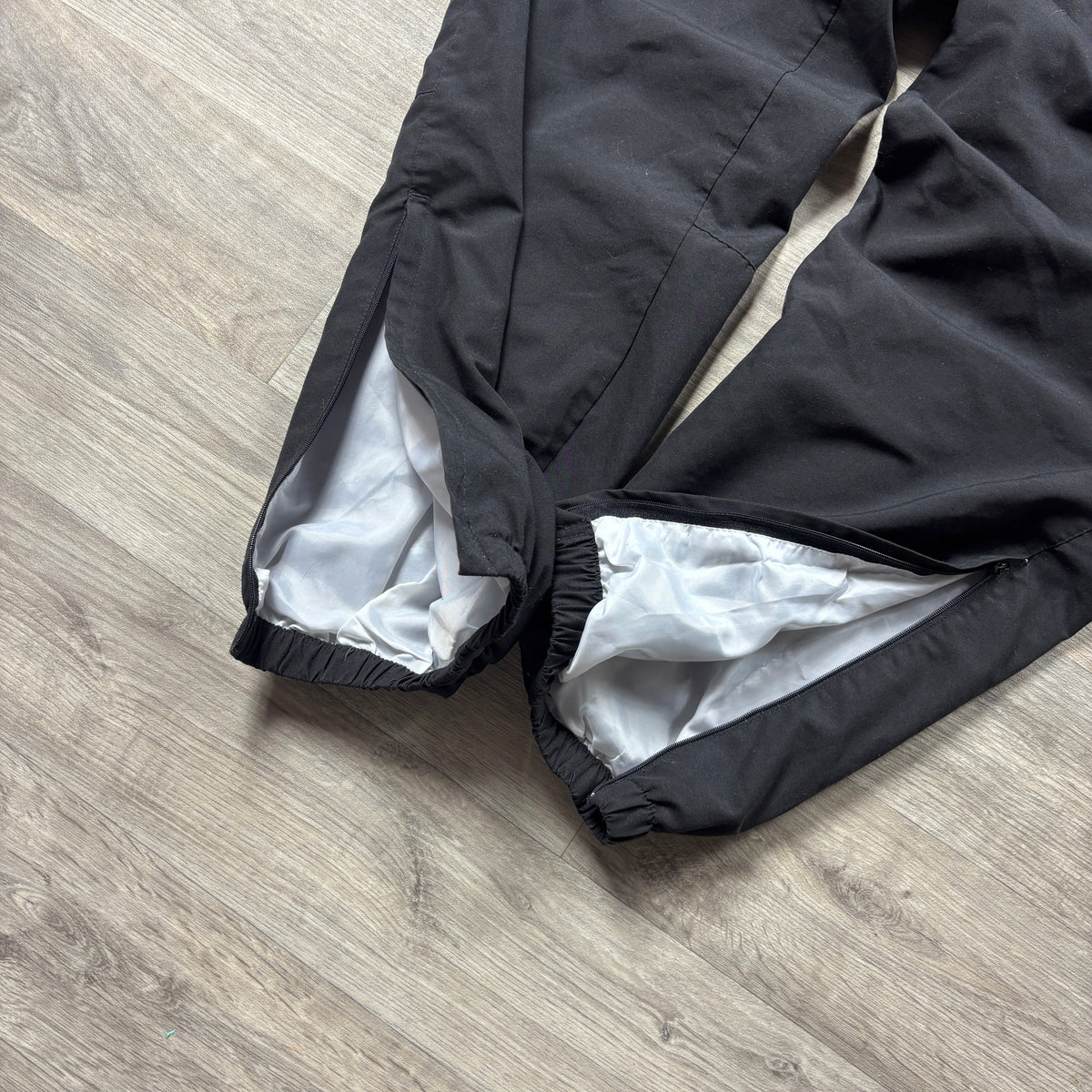 Umbro Black Track Pants (M)