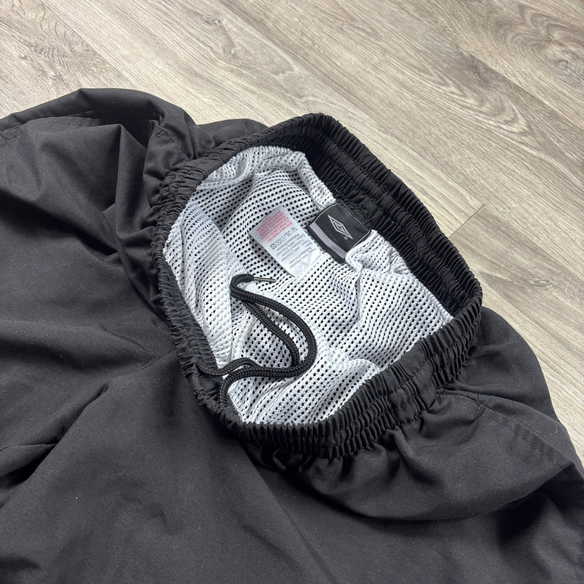 Umbro Black Track Pants (M)