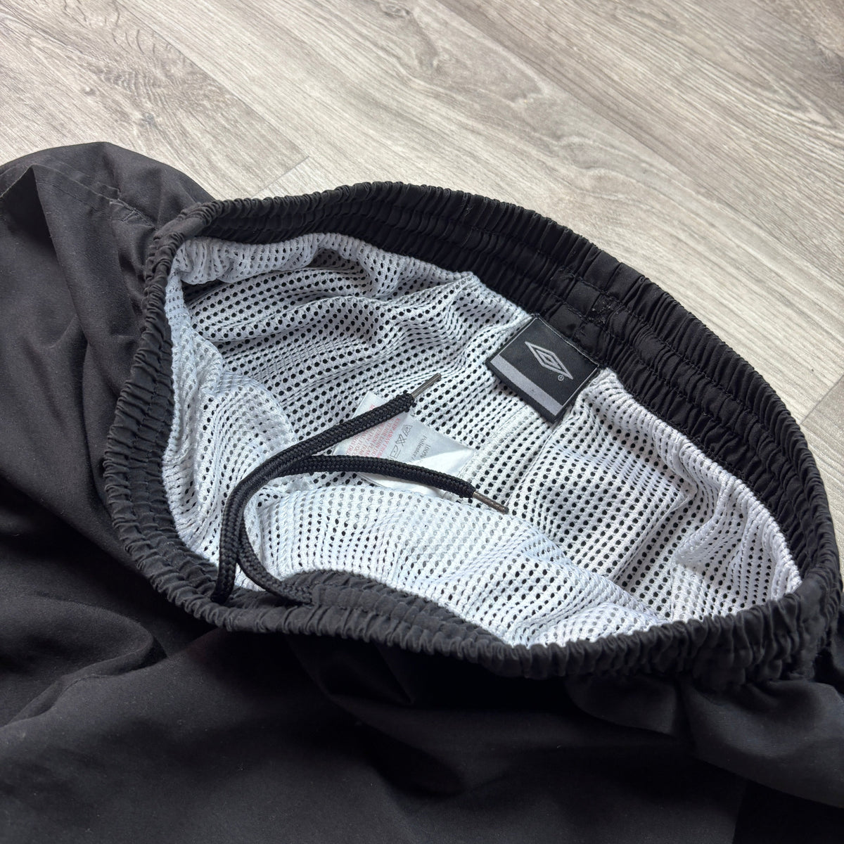 Umbro Black Track Pants (M)