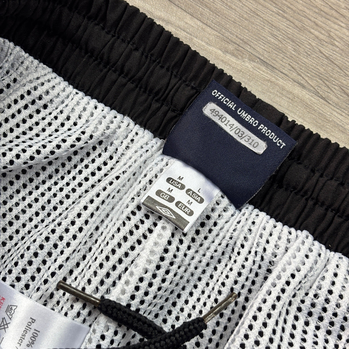 Umbro Black Track Pants (M)