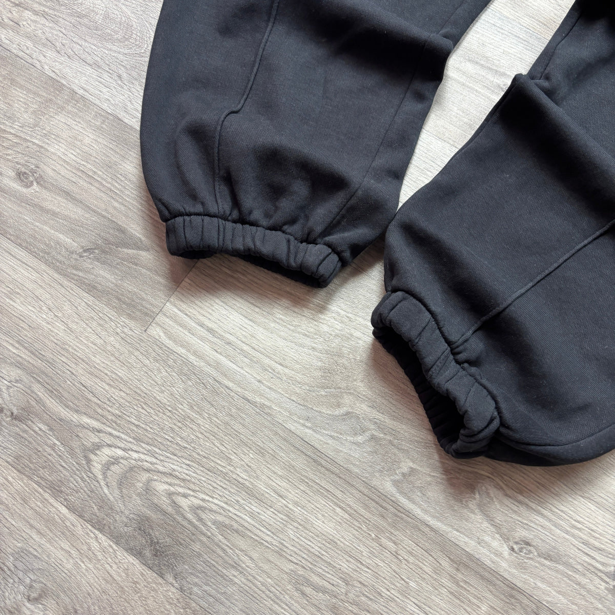 Nike Black Joggers (M)