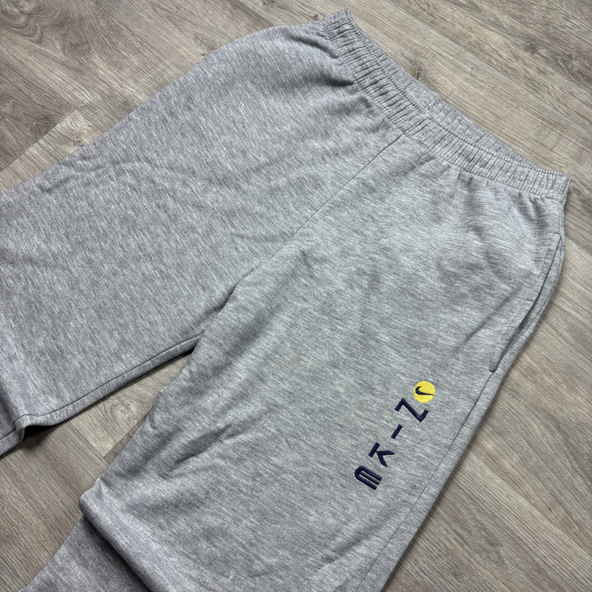 Vintage Nike Grey Joggers (S)
