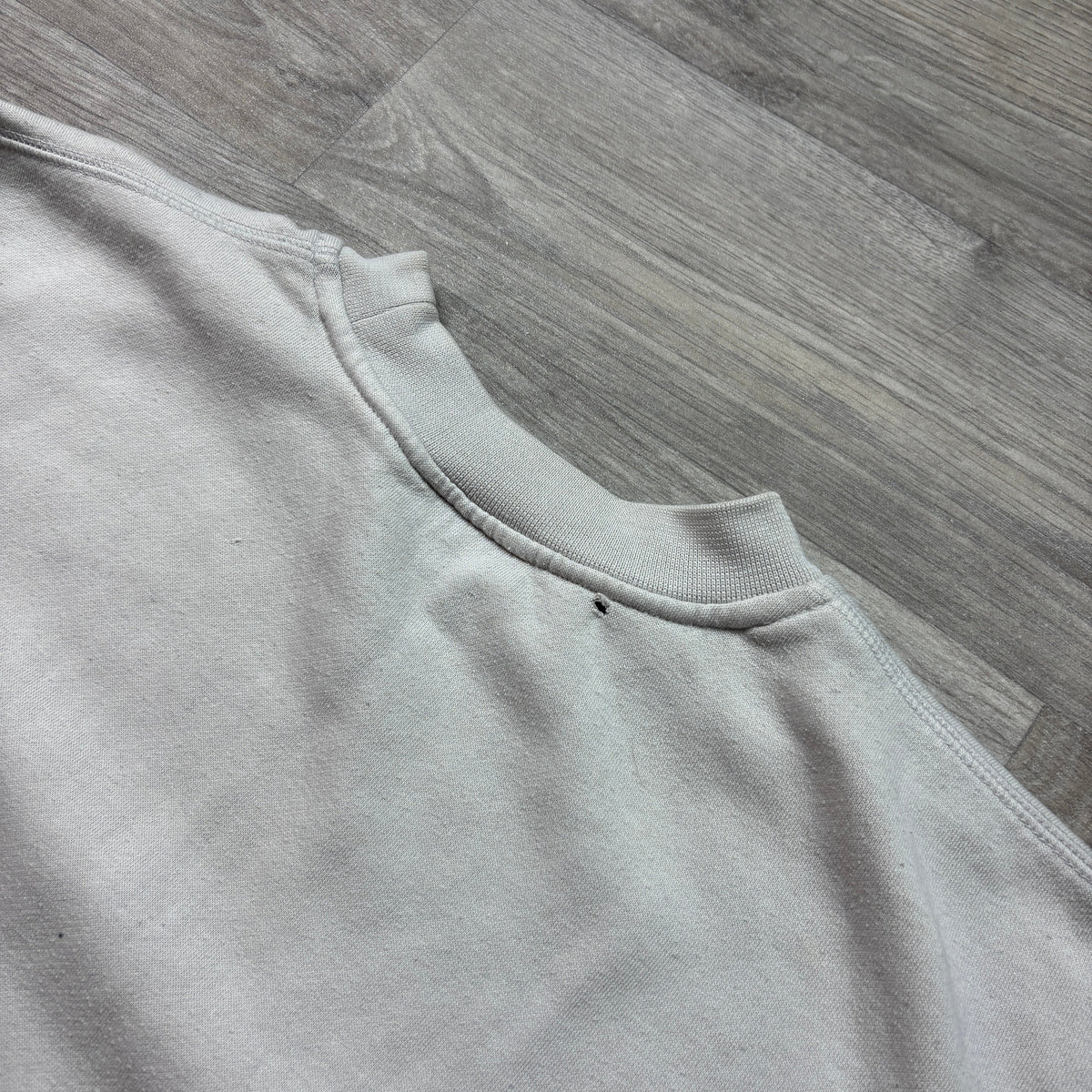 Vintage Reebok Cream Sweatshirt (XS)