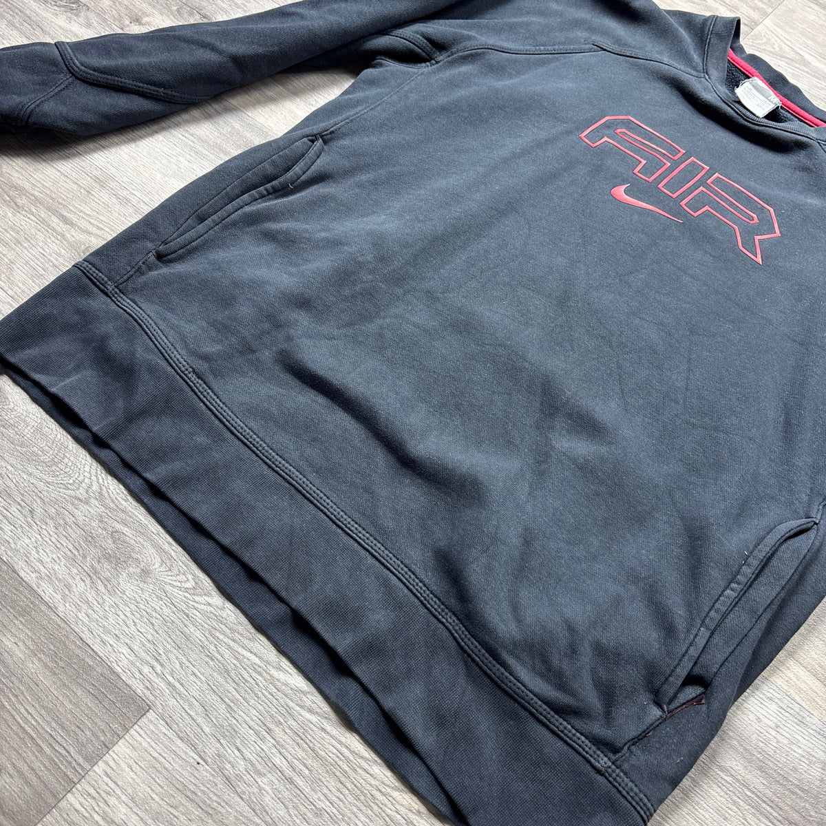 Vintage Nike Black 'AIR' Sweatshirt (M)
