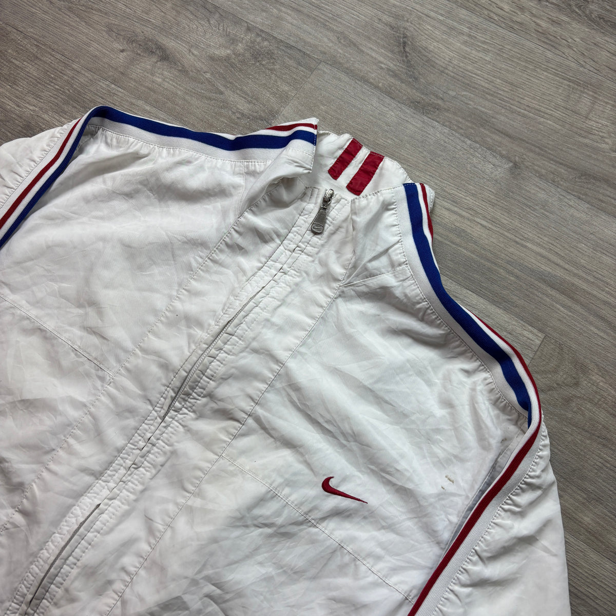 Vintage Nike White Jacket (M)