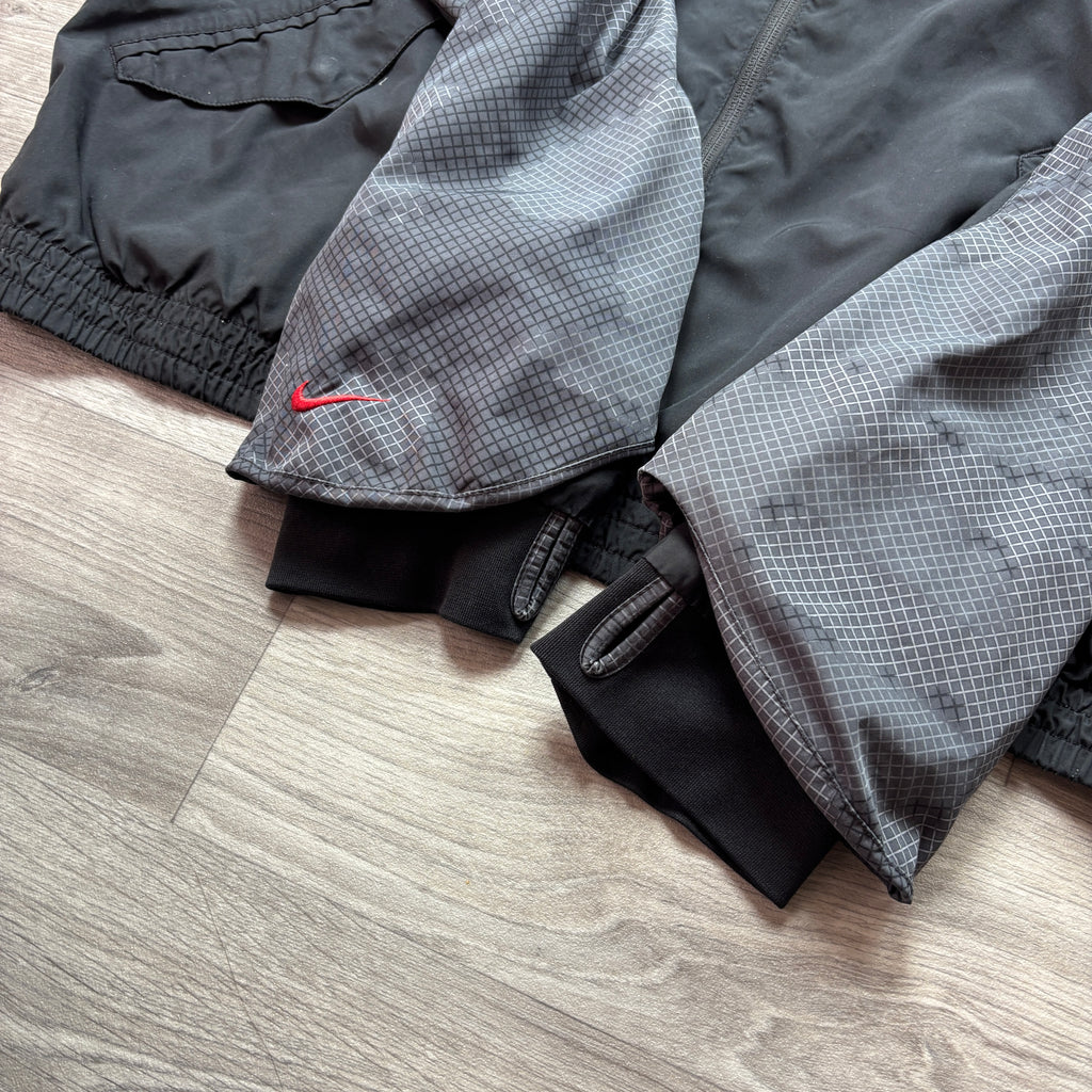 Vintage Nike Black 'MAX LTD' Jacket (L)