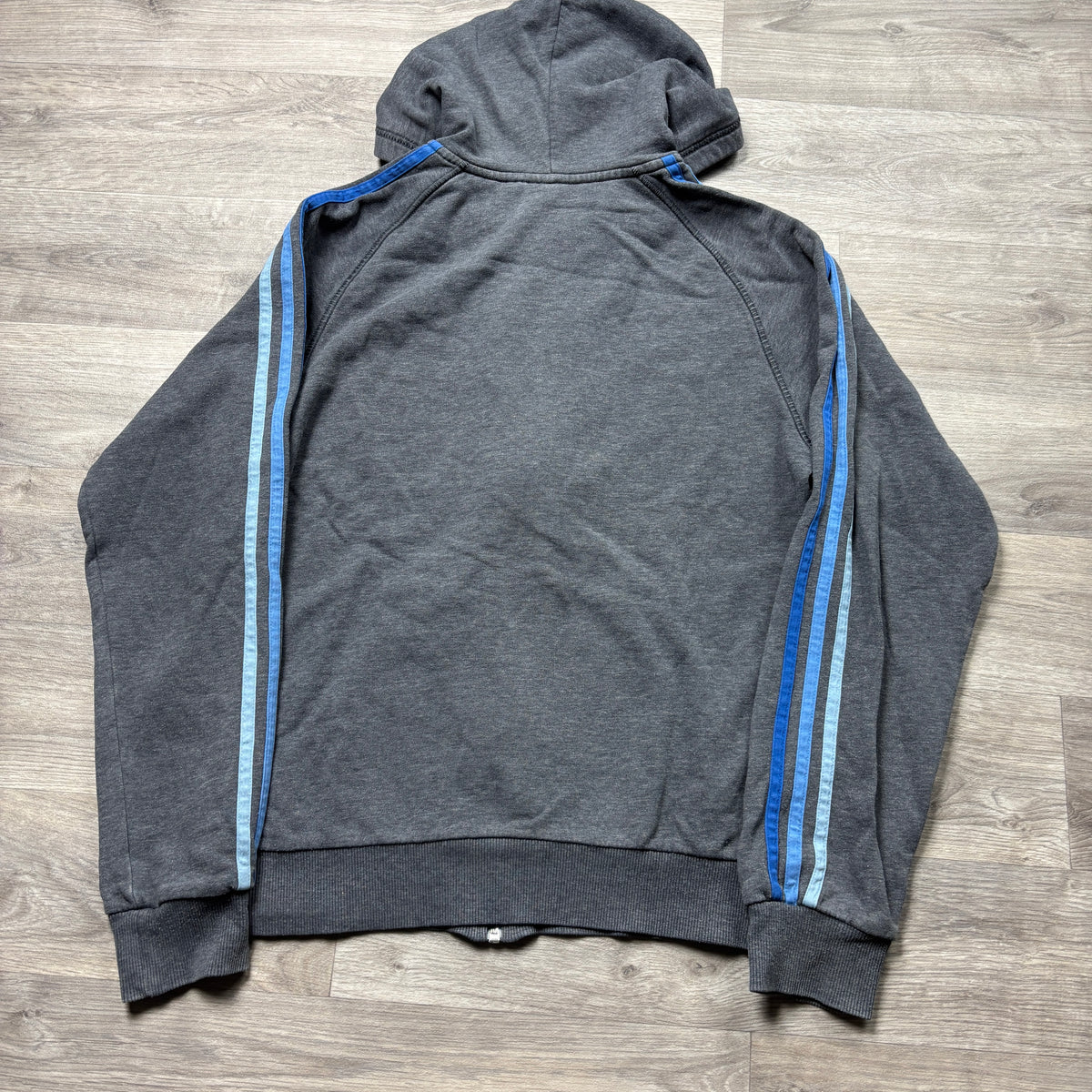 Vintage Adidas Essential Grey Zip-Up Hoodie (S)