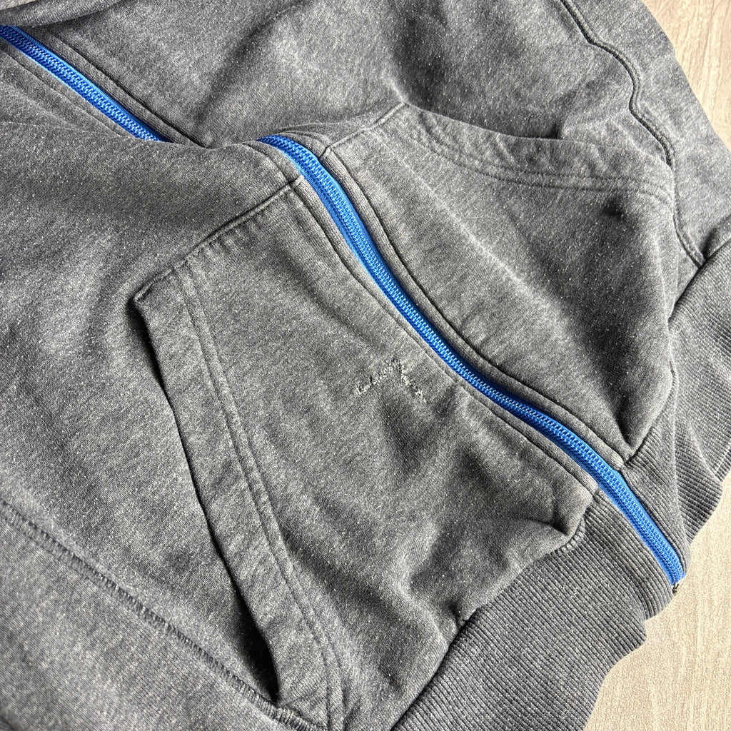 Vintage Adidas Essential Grey Zip-Up Hoodie (S)
