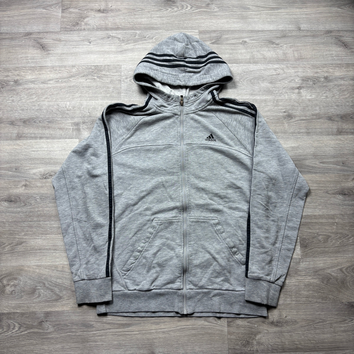Vintage Adidas Essential Grey Zip-Up Hoodie (M)
