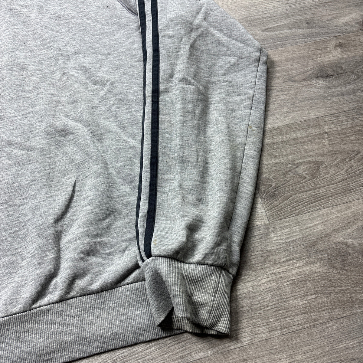 Vintage Adidas Essential Grey Zip-Up Hoodie (L)